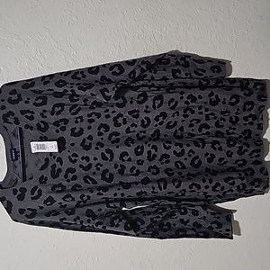 Torrid 3/4 sleeve sweater